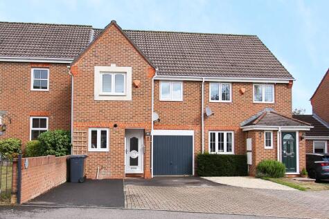Jutland Crescent, Andover, SP10