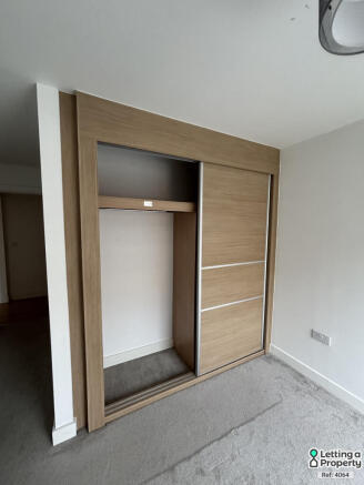 2 bed Apartment to rent Image 12