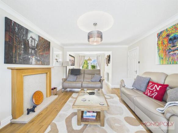 Living Room / Diner