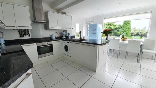 Breakfast Kitchen