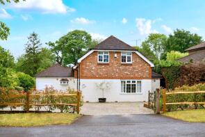 Little Thickets, Forest Road, Leatherhead KT24 5BT
