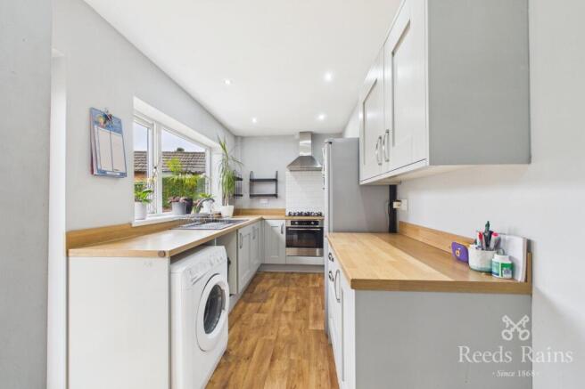 3 bed Semi-Detached for sale Image 11