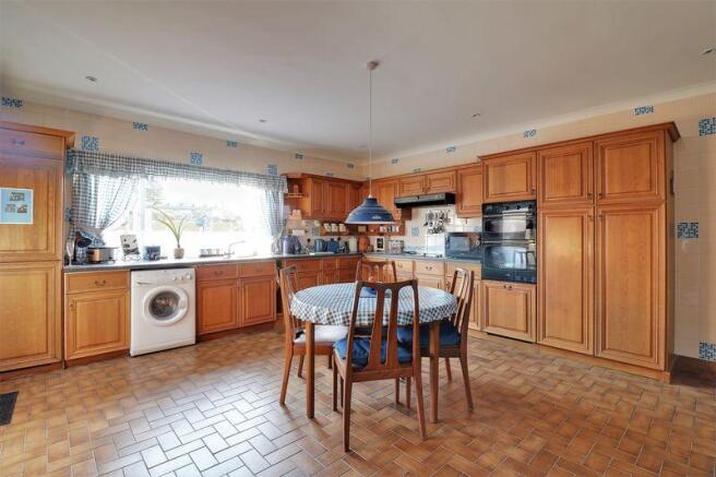 Kitchen/Breakf...