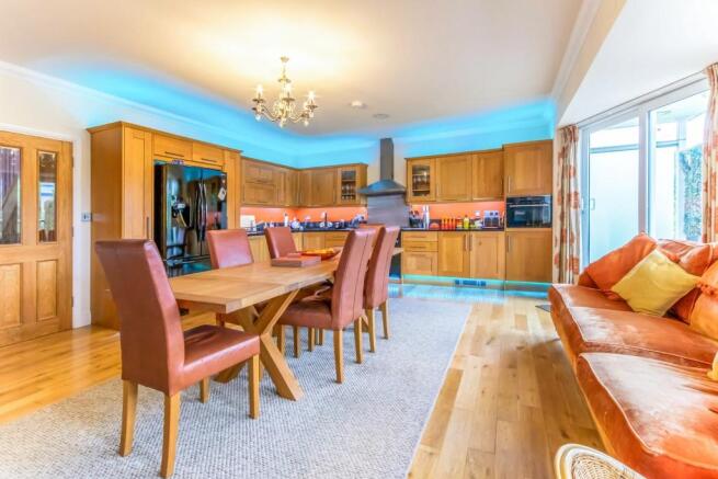 Kitchen Diner