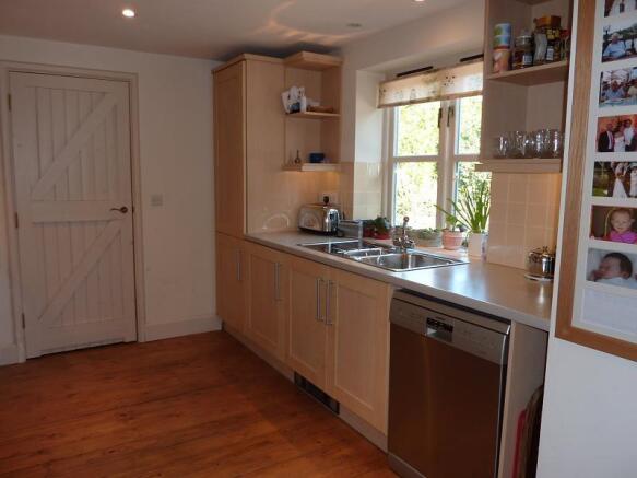 Photo 10