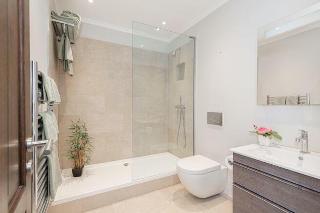 (Rightmove) 5.jpg