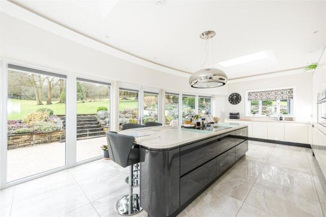 Kitchen/Breakfast Rm