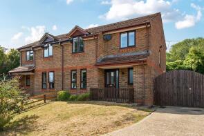 6, Moore Close, Andover SP10 3UT