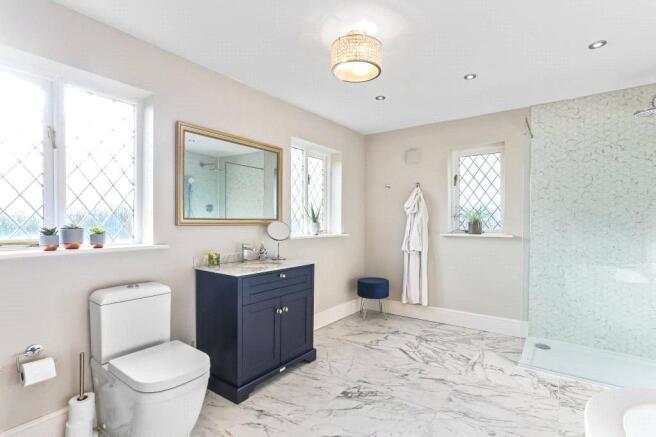 Bathroom 2
