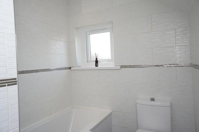 2 bed Semi-Detached to rent Image 12