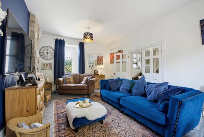 4 bed Detached for sale Image 5