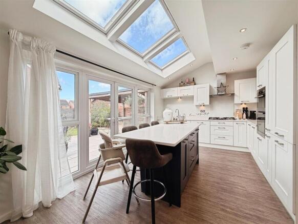 b74faf96-B-4CA1-9C12-04A7F275F199-4720-000002549C3