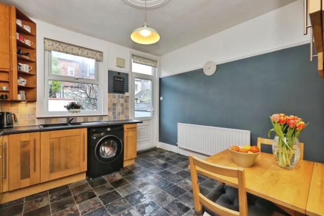 3 bed Terraced for sale Image 10