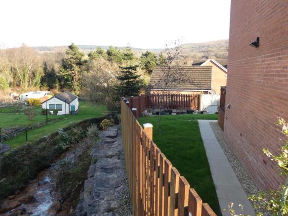 Front/Side Garden
