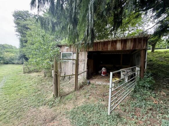 Outbuilding3.jpg