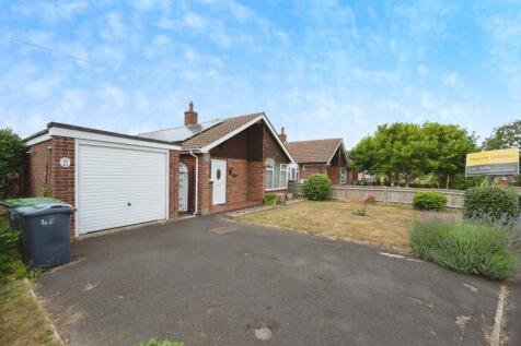 St. Margarets Road, Hayling Island, Hampshire, PO11