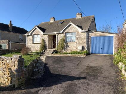 Toms Field Road, BH19
