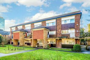 77, Manor Vale, Brentford TW8 9JN