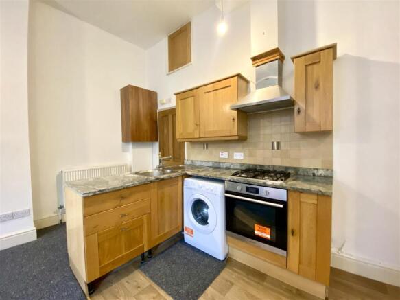 KITCHEN 2.jpeg