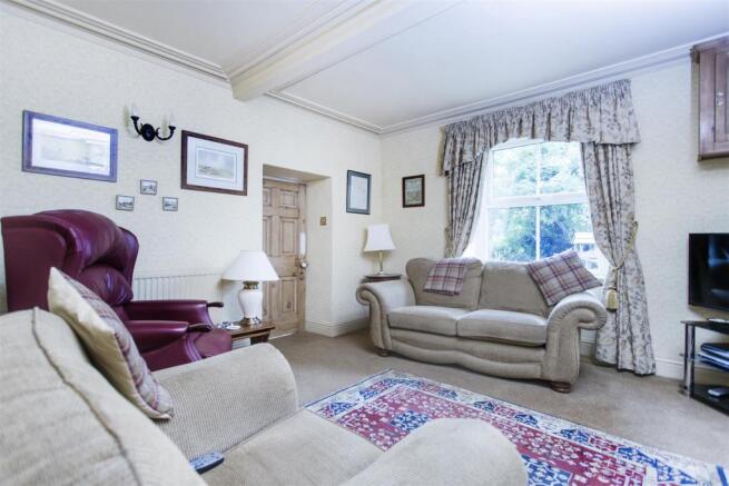 lounge3.jpg