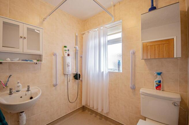 Photo 8