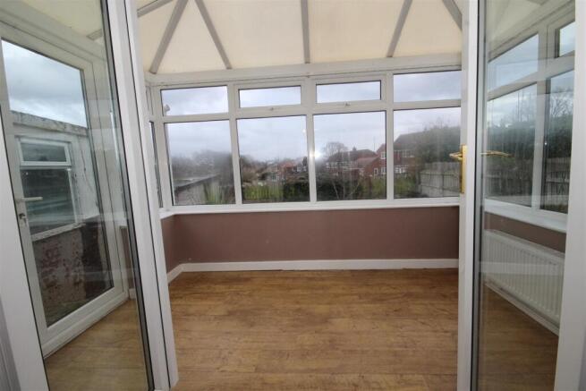 4 bed Semi-Detached for sale Image 5