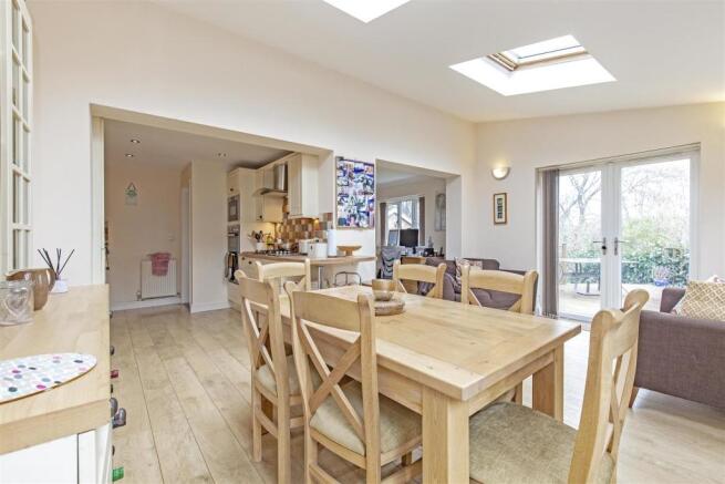 Dining Room-3.jpg