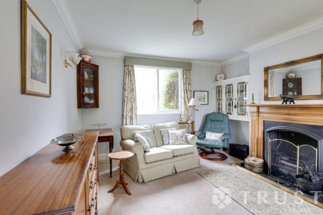 3 bed Detached for sale Image 11