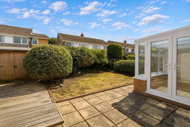 2 bed Semi-Detached Bungalow for sale Image 10