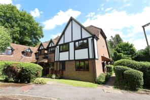 47, Badger Court, Broad Ha'penny, Wrecclesham, Farnham GU10 4TZ