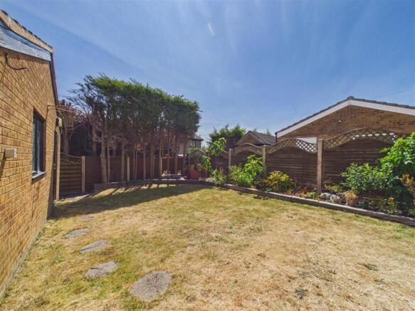 3 bed Semi-Detached for sale Image 12