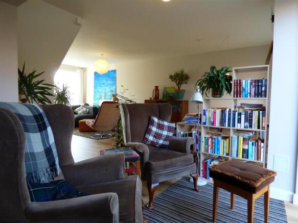 LIVING/DINING/STUDY AREA