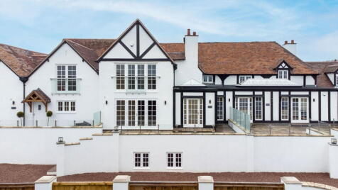 High Clere, Severn Stoke, Worcestershire. WR8 9JA