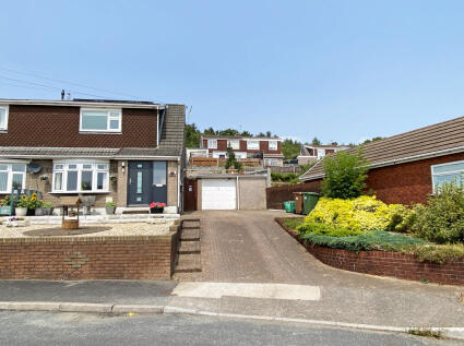 Heathlands, Ystrad Mynach, Hengoed, CF82 7NZ