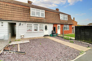 79, Lake Walk, Clacton-on-sea CO15 2AE