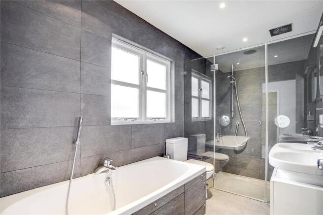 Master Ensuite