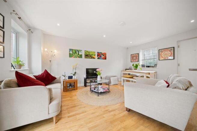 51 Grove Road, Sw19 1BJ-4.jpg