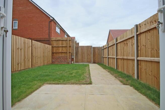 16 Heathcote Garden
