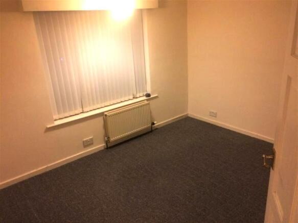 2 bed Flat for sale Image 4