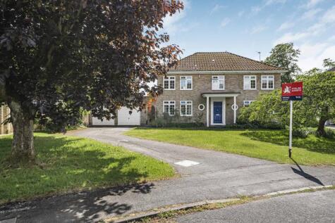 Hollycombe, Englefield Green, Egham, Surrey, TW20