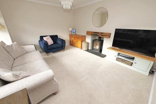 3 bed Semi-Detached for sale Image 7