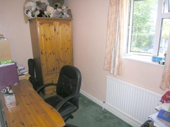 dressing area/office