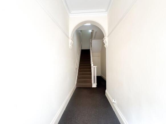 1 bed Flat for sale Image 4