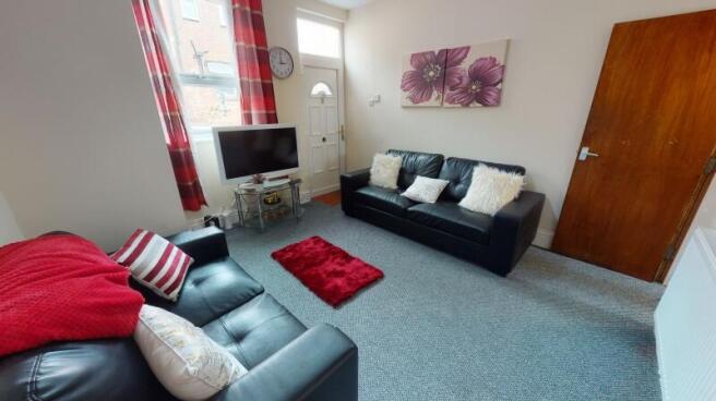 5 bed Terraced to rent Image 8