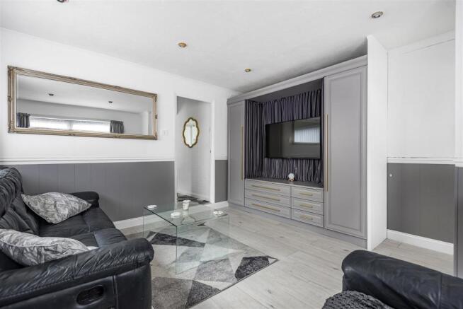 Lounge: