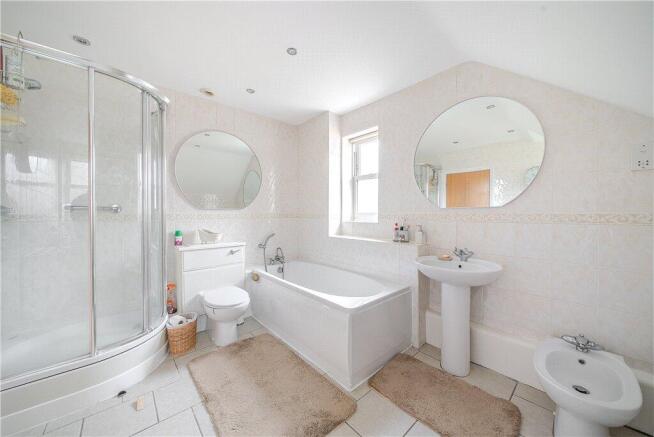 2 bed Penthouse for sale Image 7