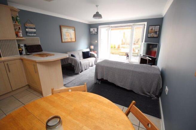 Kitchen/Lounge