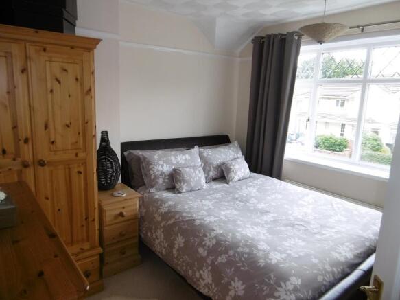 Bedroom 2 (FRONT)