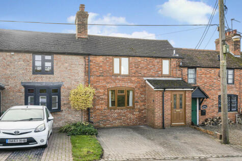 Lawn Hill, Edgcott, HP18