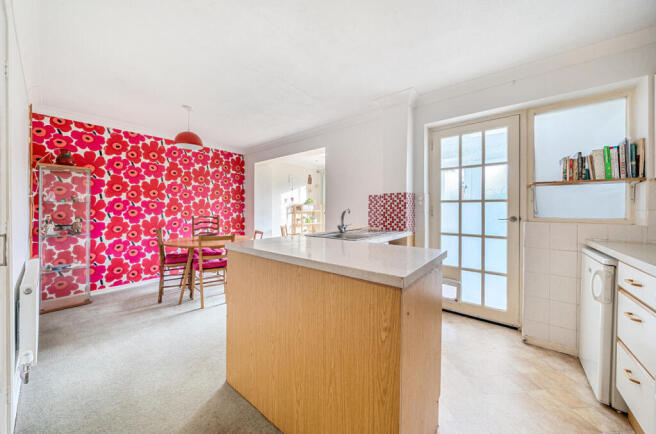 1385697-6-692972f...